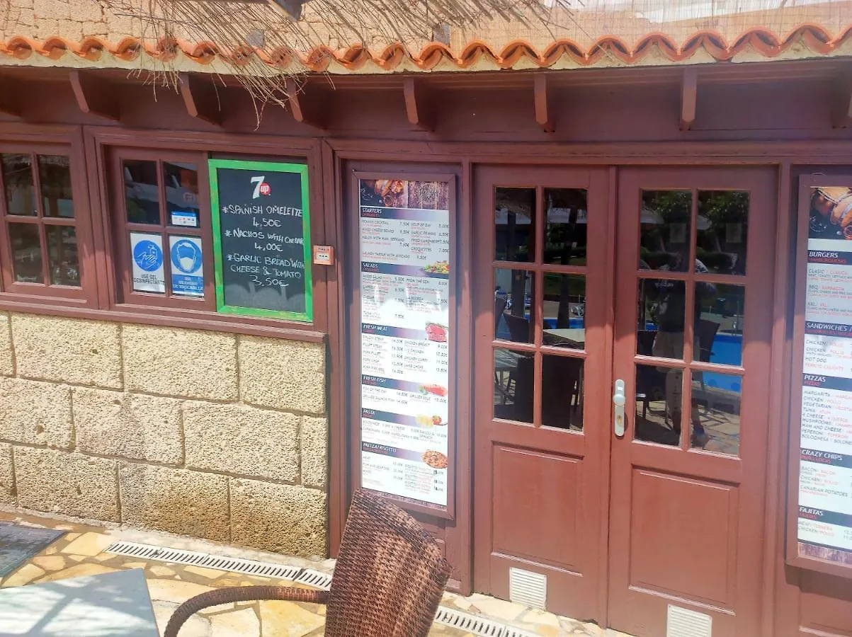 Albatros Park Amarilla Golf Piscina Climatizada, Wifi Apartment San Miguel de Abona