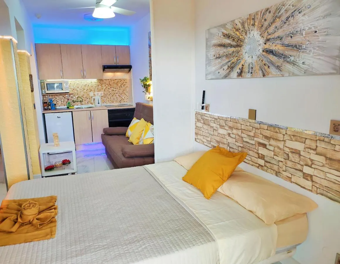 Albatros Park Amarilla Golf Piscina Climatizada, Wifi Apartment San Miguel de Abona